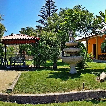 בית הארחה Memo's 4*