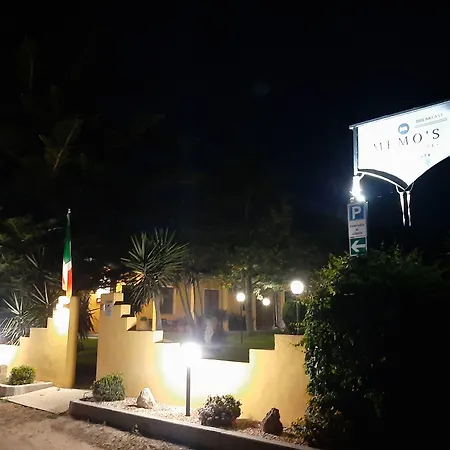 Memo's Pensión Arborea